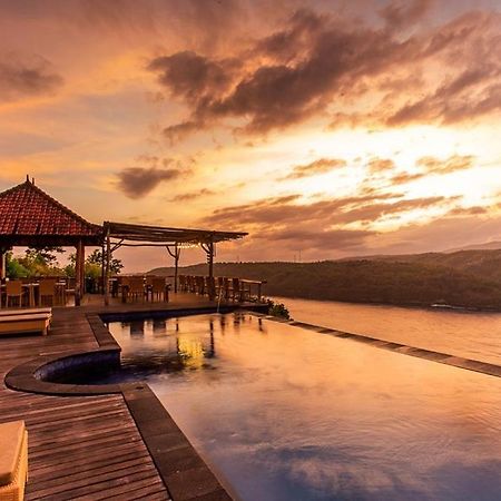 Ceningan Cliff Cottages Lembongan Exteriör bild